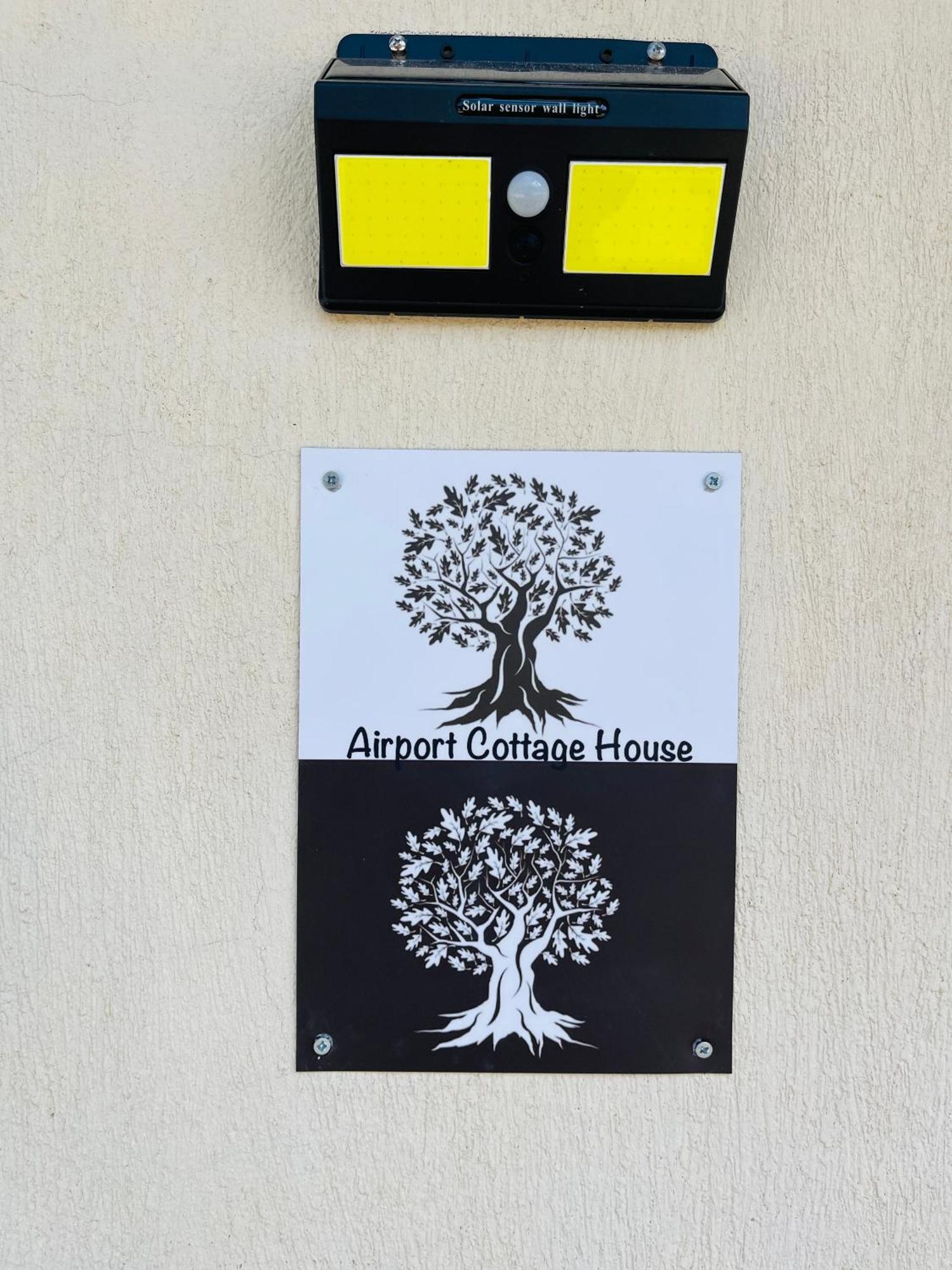 Airport Cottage House Artemida  Luaran gambar